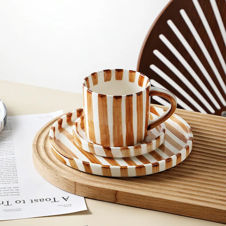 Simple Striped Ceramic Teacup Hotel Café Porcelain Coffee Cup 280ml Office Mug Breakfast Bread Dessert Mug Gift Table Decoration